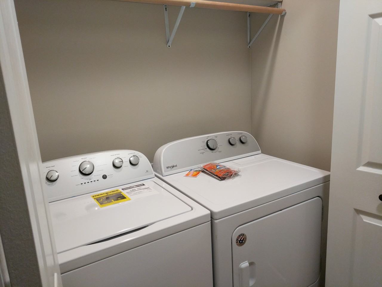 214 Spruce Rd - Photo 5 of 26