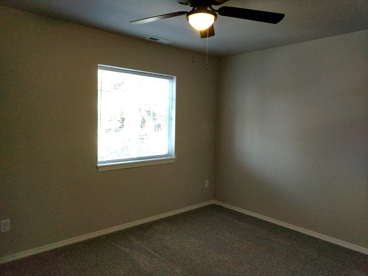214 Spruce Rd - Photo 7 of 26