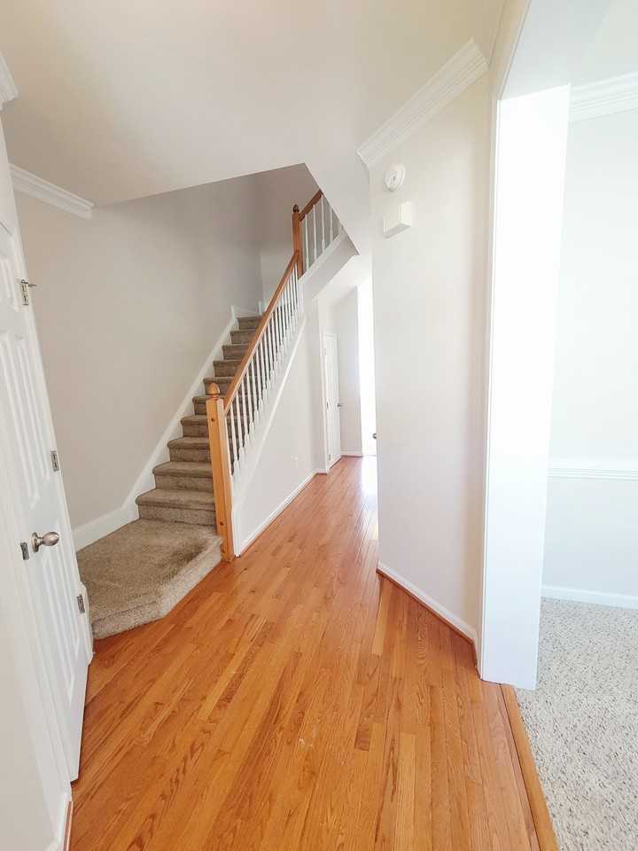 539 Village Loop Dr - Photo 3 of 50