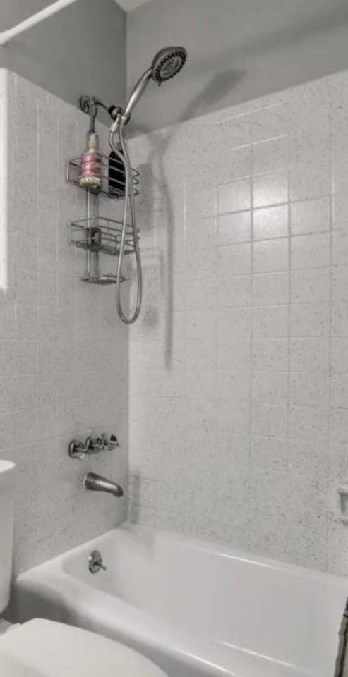 4701 Blue Bird Ct #E - Photo 3 of 38