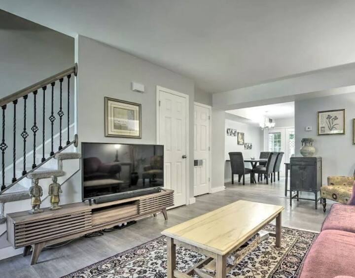 4701 Blue Bird Ct #E - Photo 5 of 38