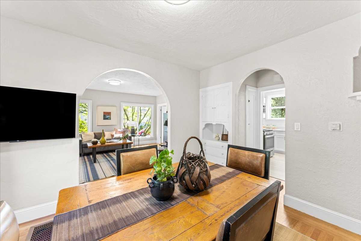 2148 Curtis St - Photo 7 of 24