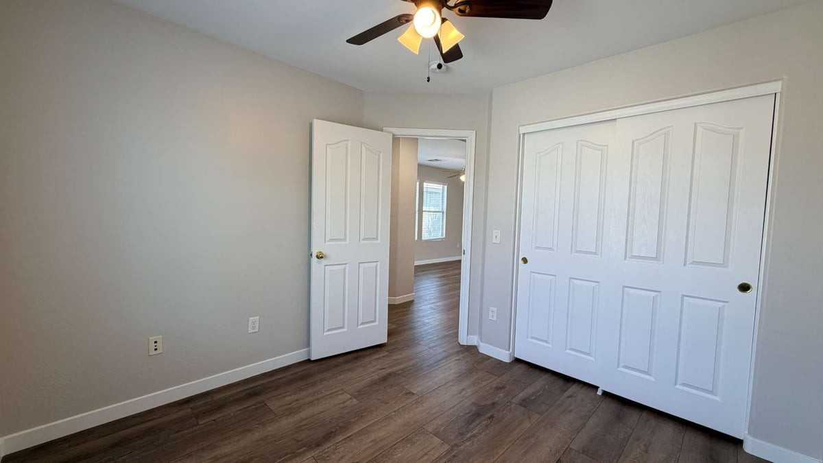 1567 S Avocet St - Photo 7 of 26