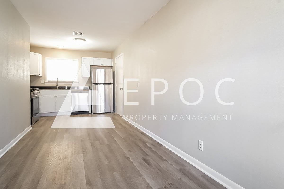 328 W 47th Pl N - Photo 3 of 15