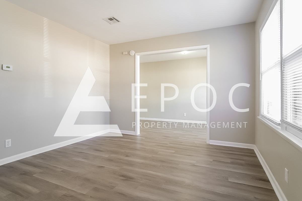 328 W 47th Pl N - Photo 4 of 15