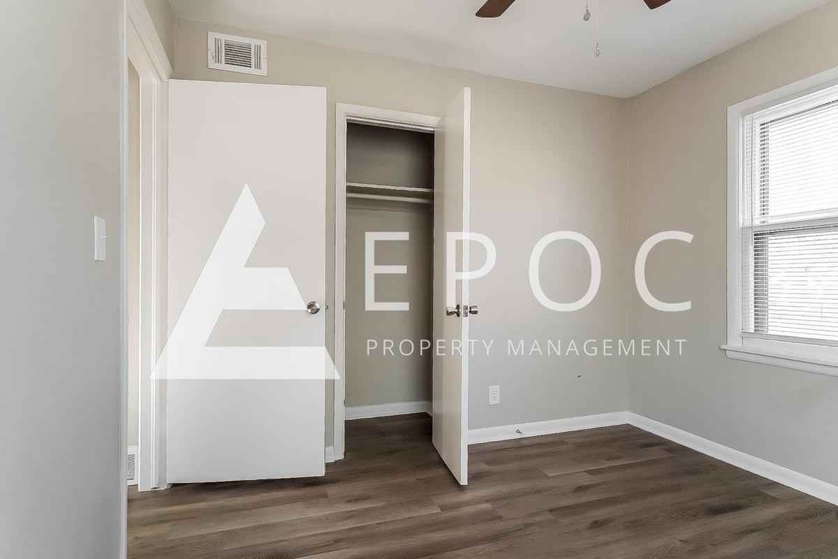 328 W 47th Pl N - Photo 5 of 15