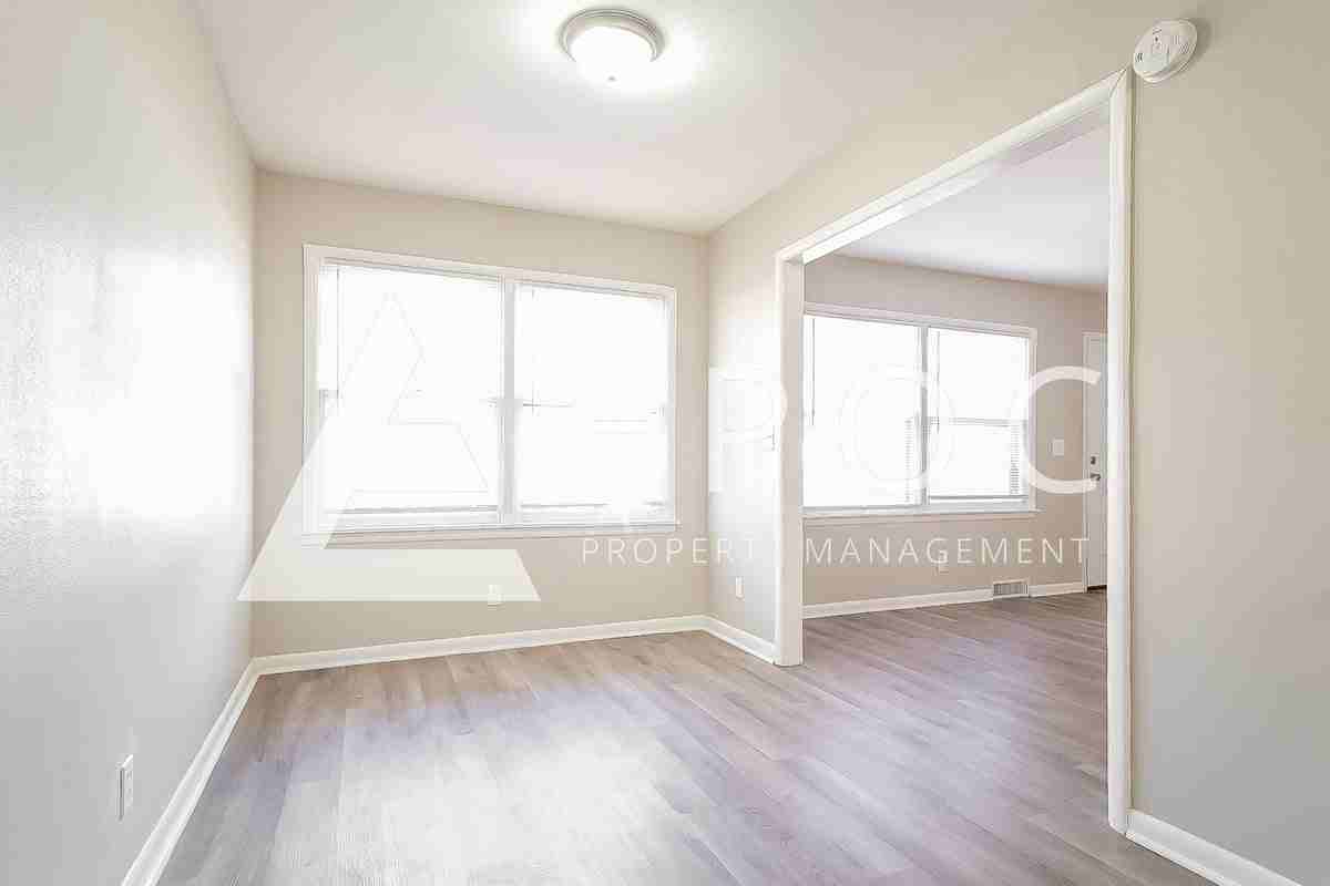 328 W 47th Pl N - Photo 6 of 15