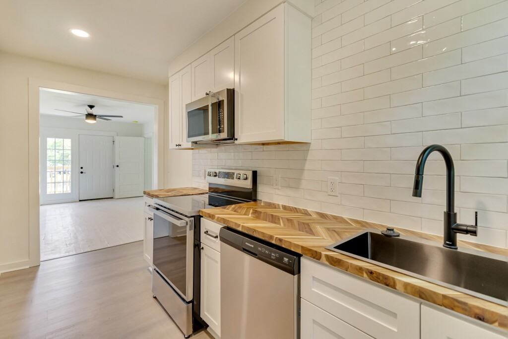 125 Hibiscus Ave - Photo 6 of 20