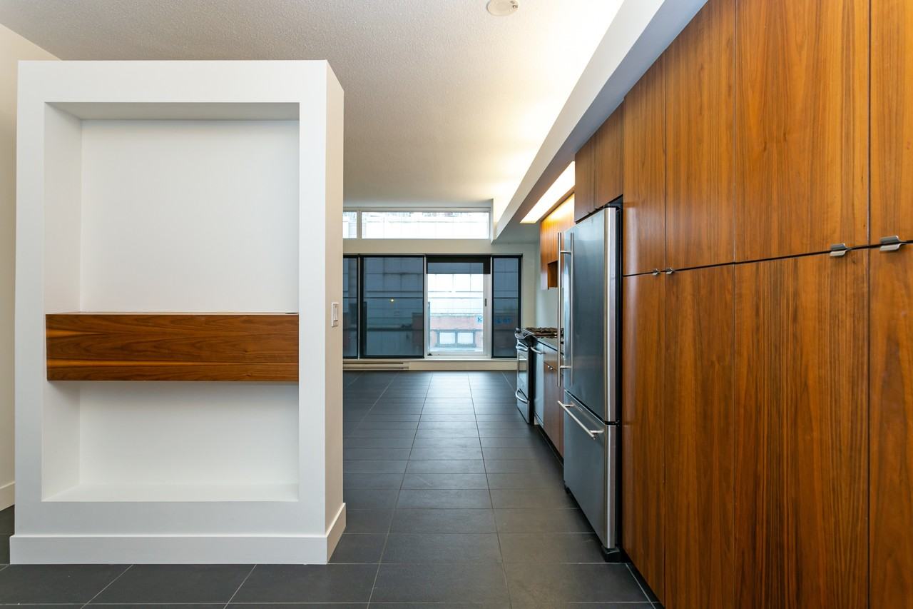 33 Pender St W #508 - Photo 2 of 42