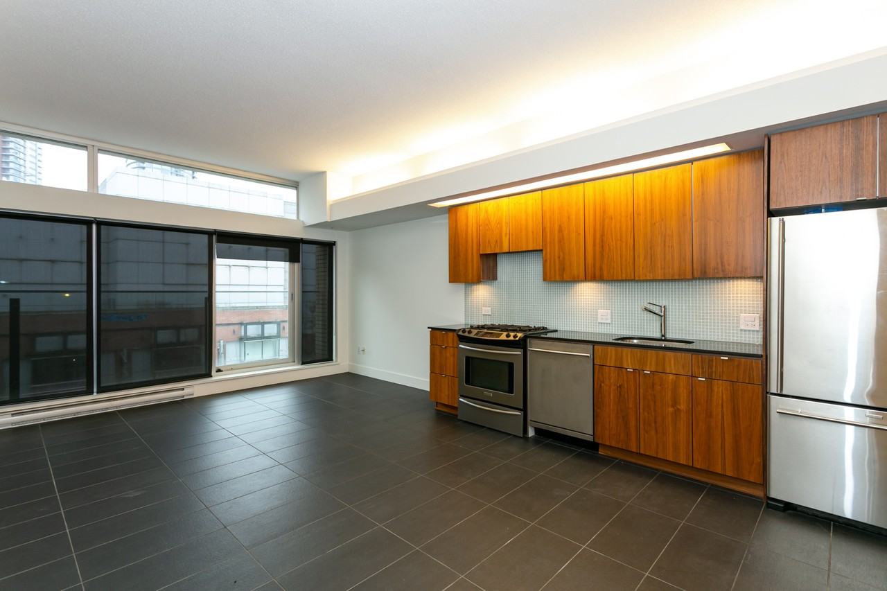 33 Pender St W #508 - Photo 7 of 42