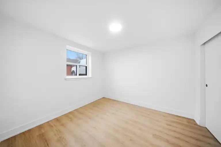 991 O'Connor Dr - Photo 4 of 10