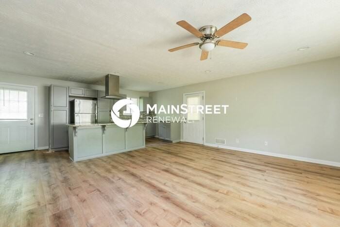 2973 Creekview Ct Ne - Photo 2 of 19