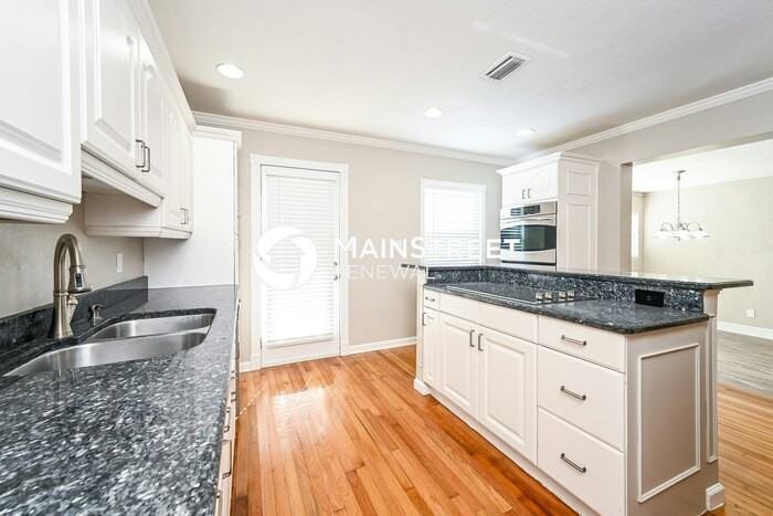 3750 28th Ave N - Photo 5 of 16