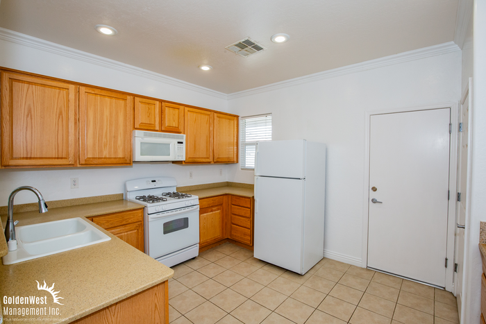 2577 Divine Sky Dr - Photo 3 of 10