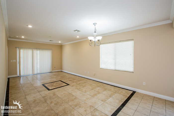 2577 Divine Sky Dr - Photo 4 of 10