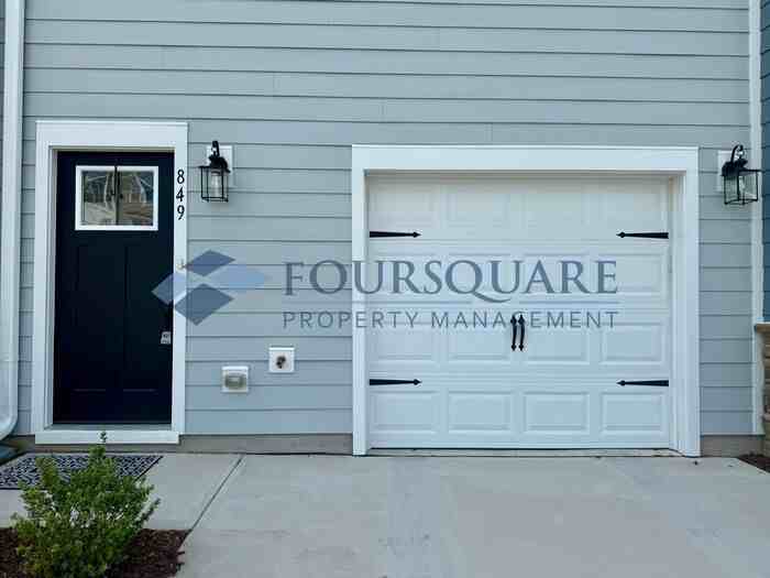 849 Parc Townes Dr - Photo 2 of 30