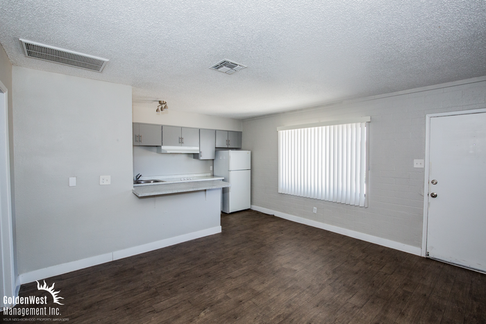 500 N Decatur Blvd #2 - Photo 3 of 8