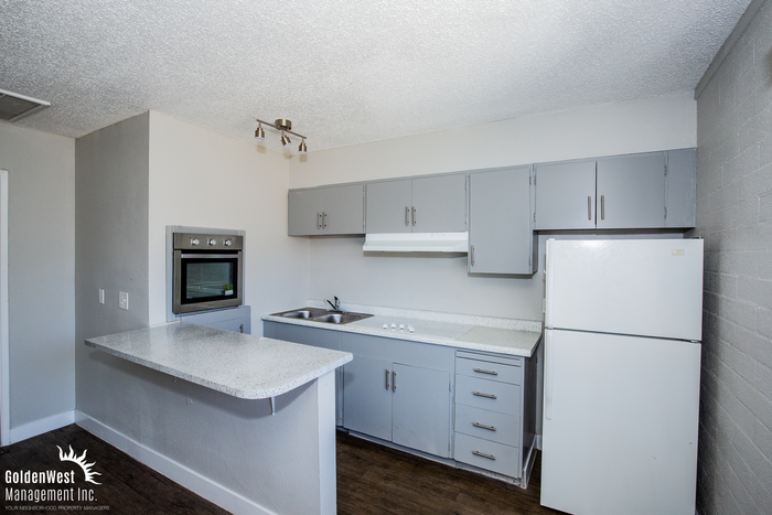 500 N Decatur Blvd #2 - Photo 5 of 8