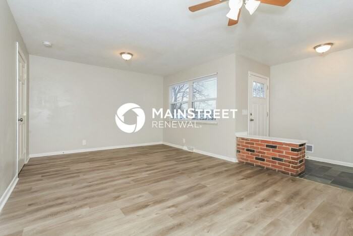 1453 Hempwood Dr - Photo 5 of 17