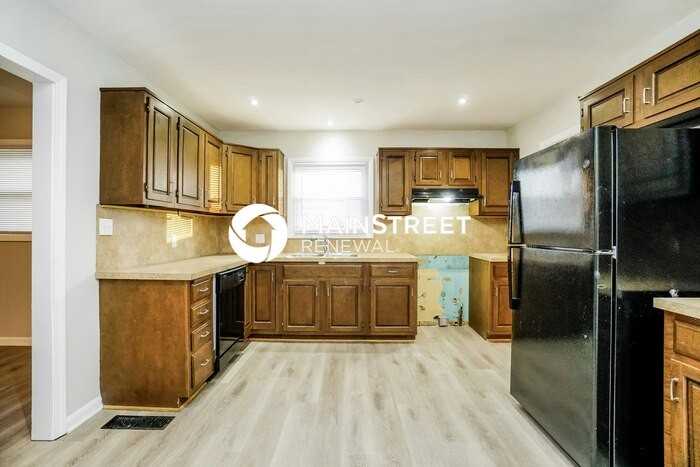 7412 Roshon Ave - Photo 5 of 16