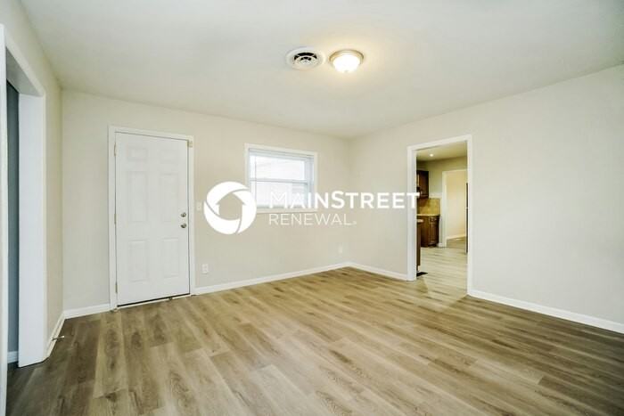 7412 Roshon Ave - Photo 6 of 16