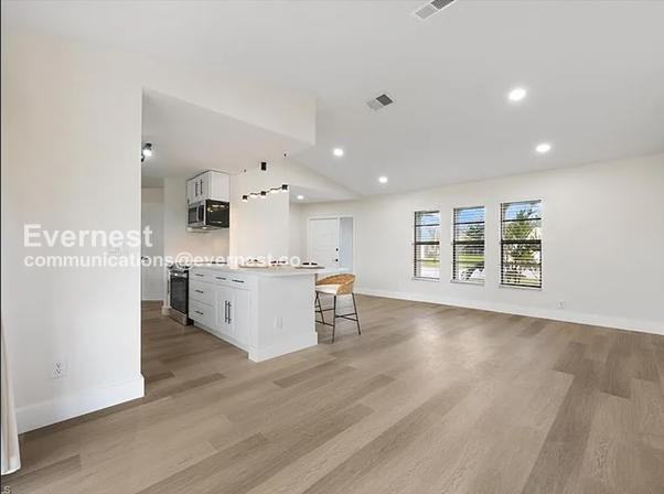 1304 Se 11th St - Photo 7 of 22