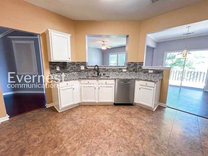 729 Mountain Laurel Dr - Photo 3 of 28