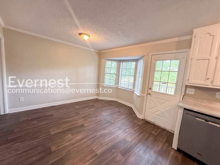 335 Jamestown Manor Dr - Photo 3 of 21