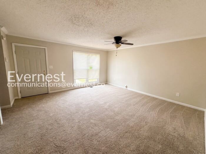 335 Jamestown Manor Dr - Photo 4 of 21