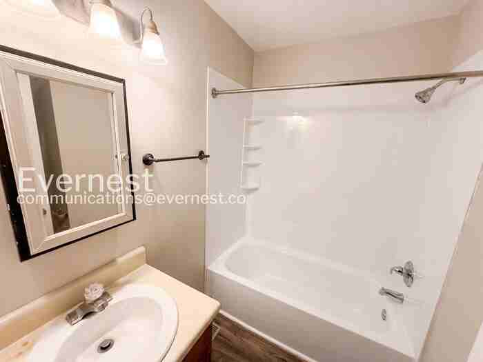 335 Jamestown Manor Dr - Photo 6 of 21