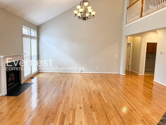 743 Rolling Fork Dr - Photo 5 of 34