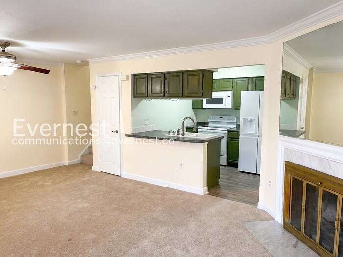 12135 Salemtown Dr - Photo 5 of 19