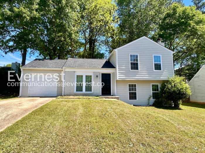 1373 Mill Lake Cir - Photo 2 of 26