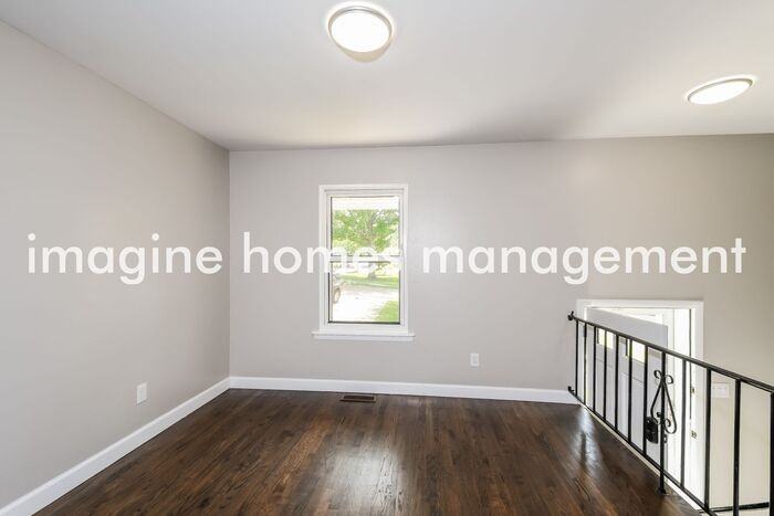 156 Oakside Ln - Photo 5 of 18