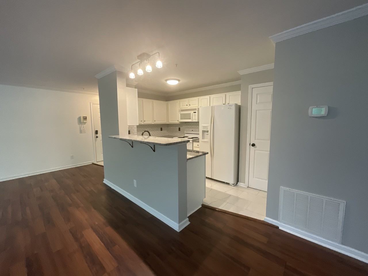 421 Ivy Glen Dr - Photo 5 of 25