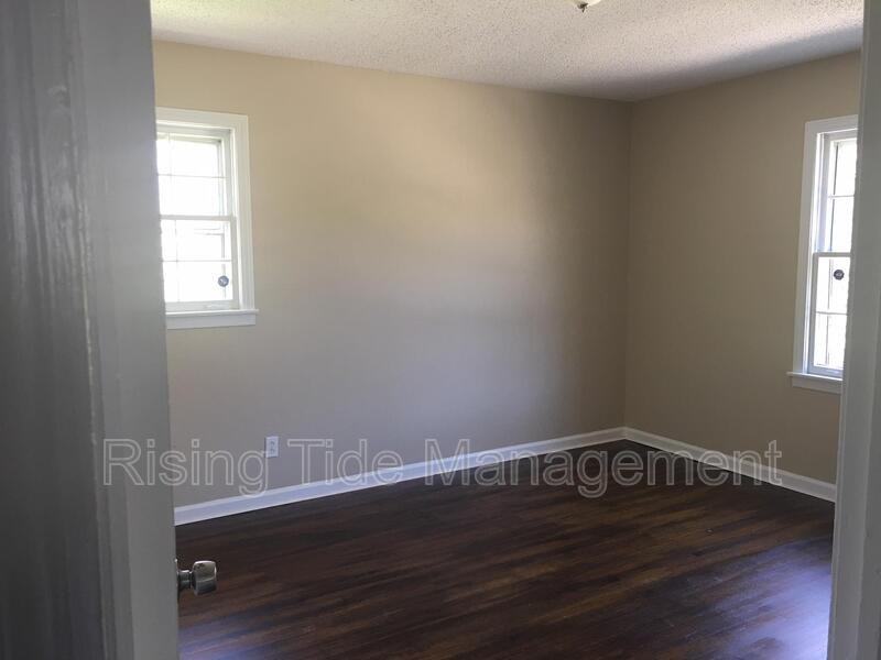 2816 2nd St Nw - Photo 6 of 11