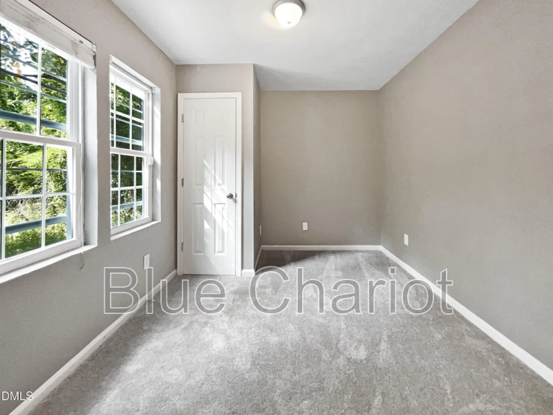 311 Burnette St - Photo 4 of 15