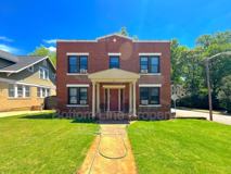 600 Hawthorne Ln #3 - Photo 1 of 1