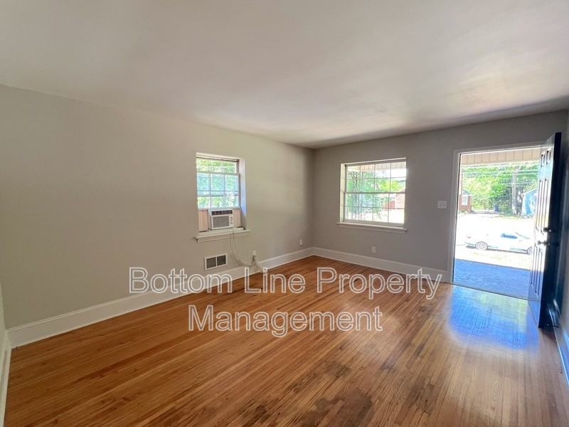 1943 Wilmore Dr #C - Photo 3 of 12