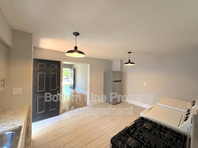 1943 Wilmore Dr #C - Photo 5 of 12