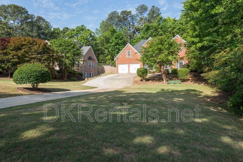 1512 Fallen Leaf Dr Sw - Photo 2 of 35