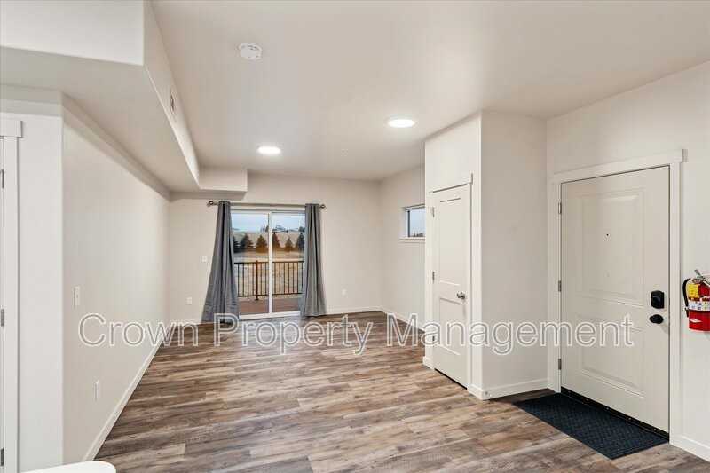 209 Sawyer Ln - Photo 4 of 44