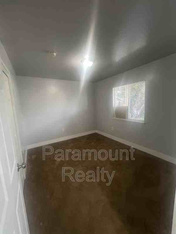 177 22nd St - Photo 6 of 11