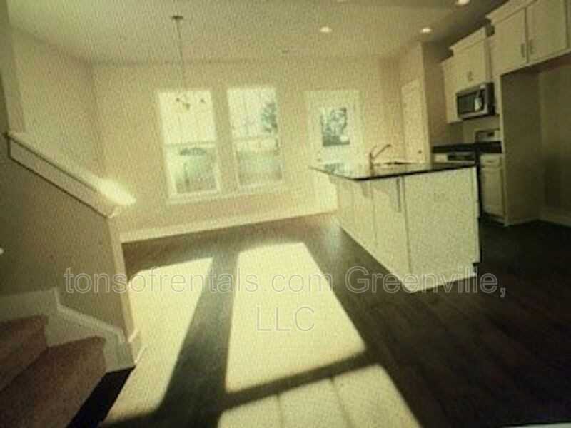 437 Pangel Ln - Photo 3 of 17