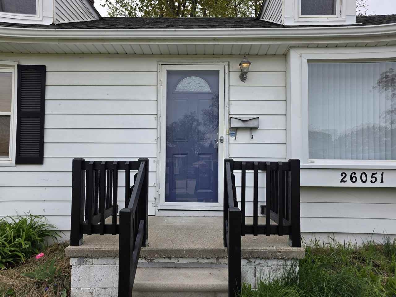 26051 Alger Blvd #1 - Photo 2 of 30