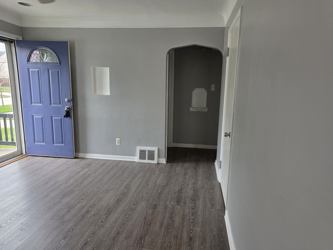 26051 Alger Blvd #1 - Photo 4 of 30