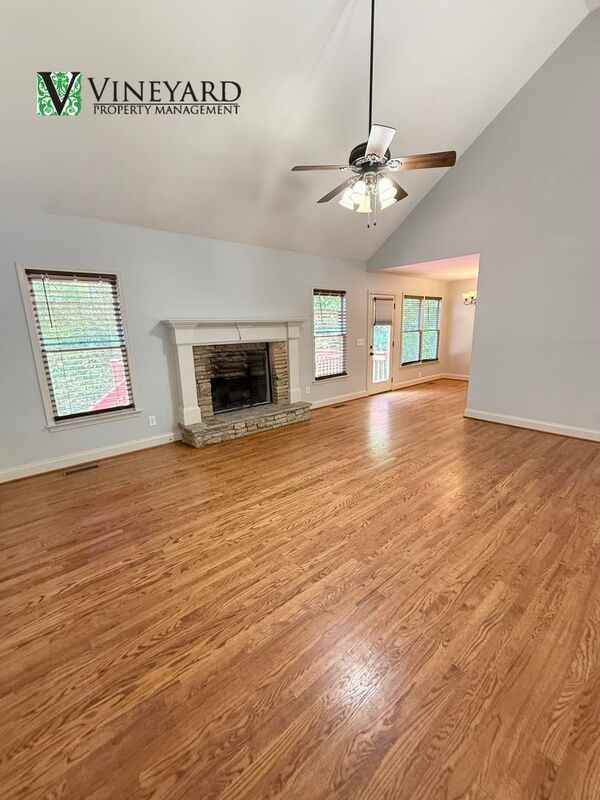 102 Oak Ridge Trl Se - Photo 7 of 39