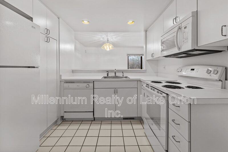 5611 Drake Hollow Dr W - Photo 6 of 26