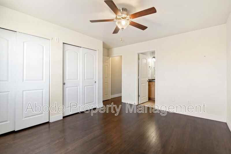 2829 Avocado Ave - Photo 6 of 39