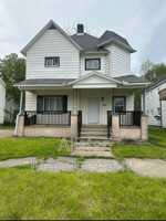 featured image of 760 W 9th St